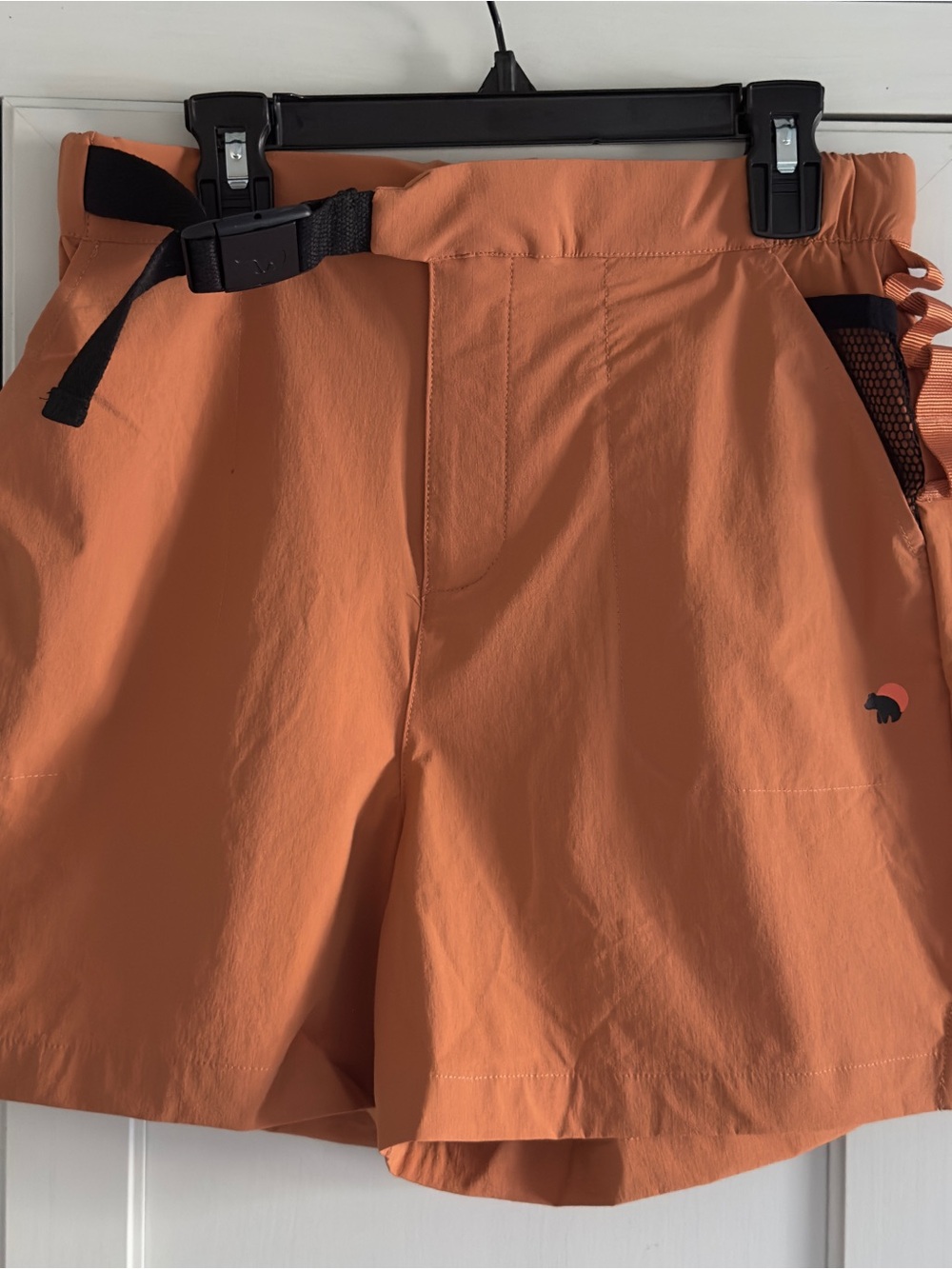 Wondery Outdoors Morongo Trail Shorts in Coral Size Small